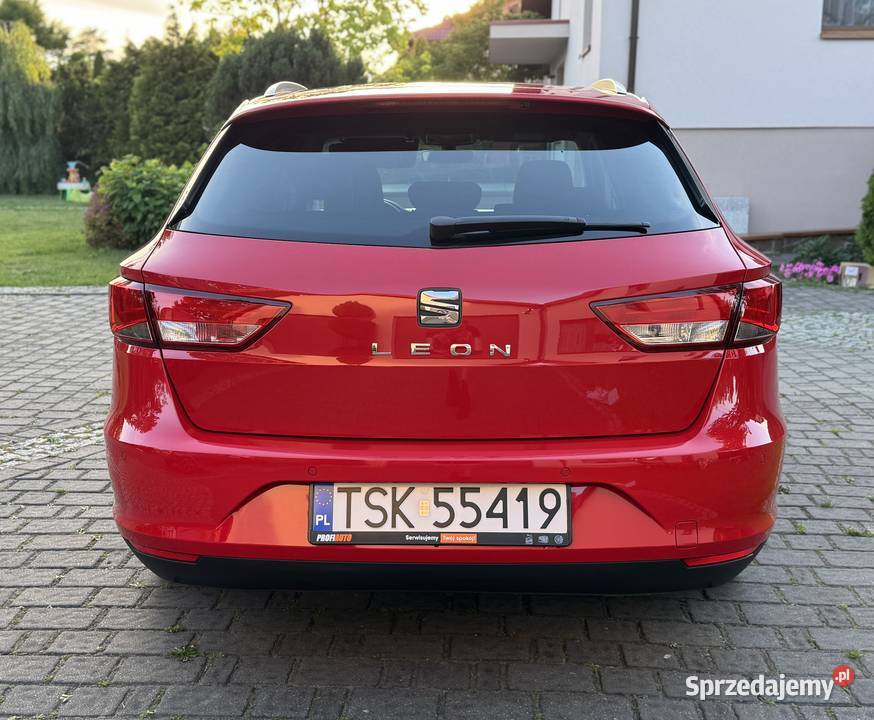 Seat Leon bezwypadkowy prywatnie podgrzewane Rok produkcji 2016 Bliżyn sprzedam