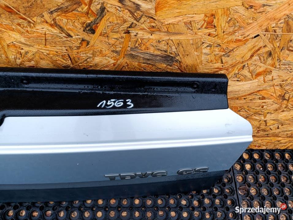 LAND ROVER DISCOVERY III L319 BURTA KLAPA TYŁ Zbierkowo