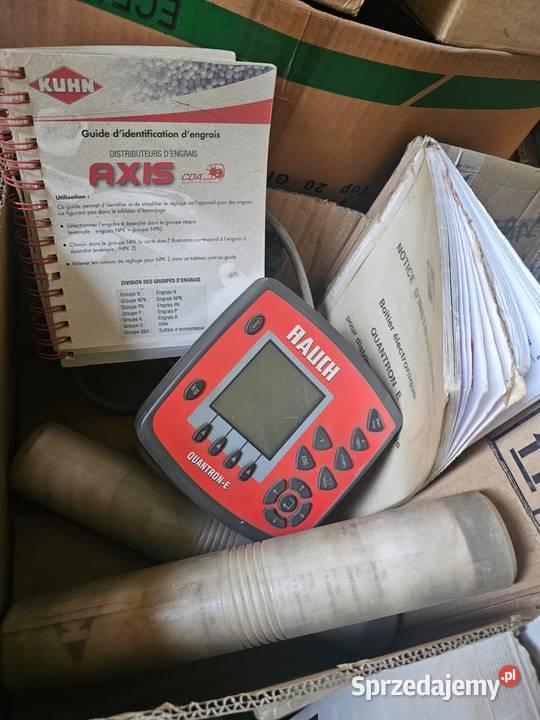 Rozsiewacz nawozu KUHN AXIS 401 Waga Komputer Gąsewo