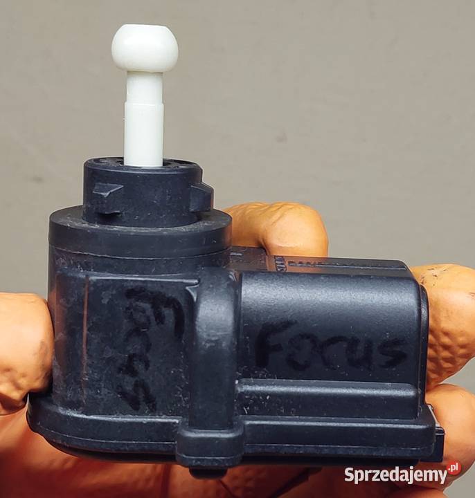 SILNICZEK REGULACJI LAMPY FORD FOCUS MK3 Mielęcin