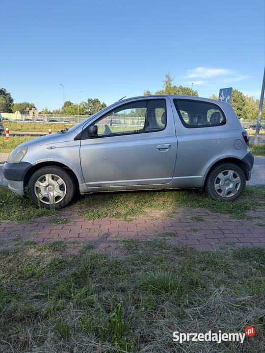 Toyota yaris w pełni sprawna Zarejestrowany w Polsce Warszawa