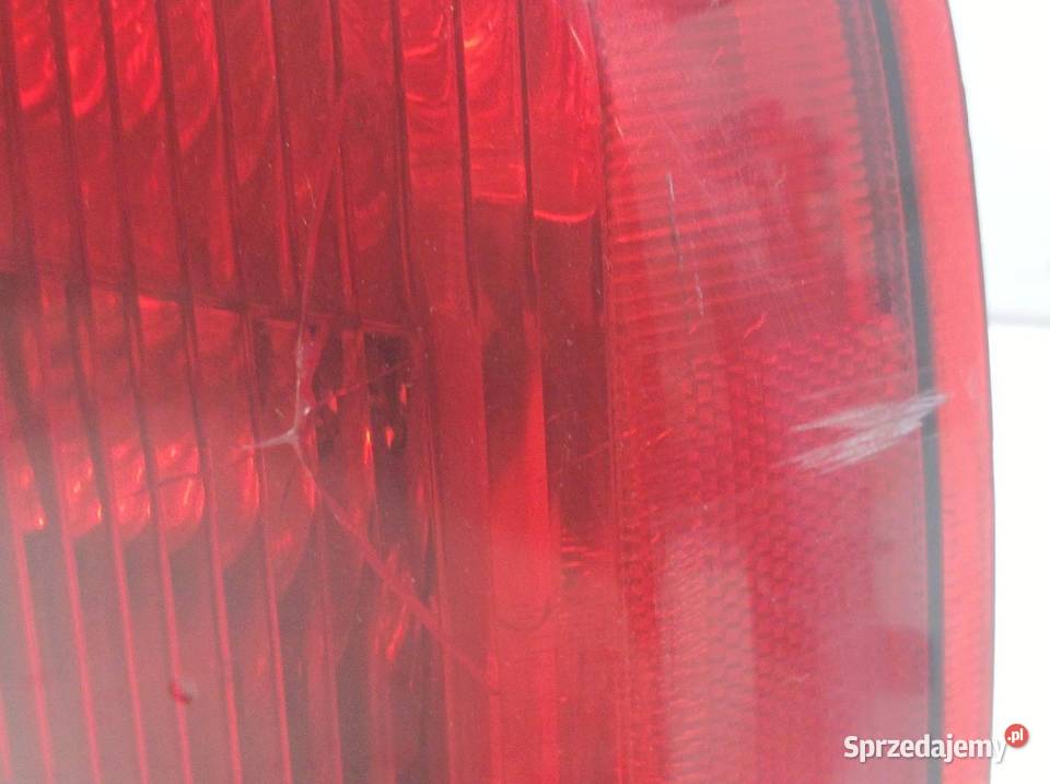 LAMPA TYŁ PRAWA KOMBI Volvo V70 II 19992007