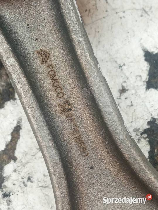 TŁOK KORBOWÓD 9812818680 20 HDI Citroen C4 Grand osobowe sprzedam