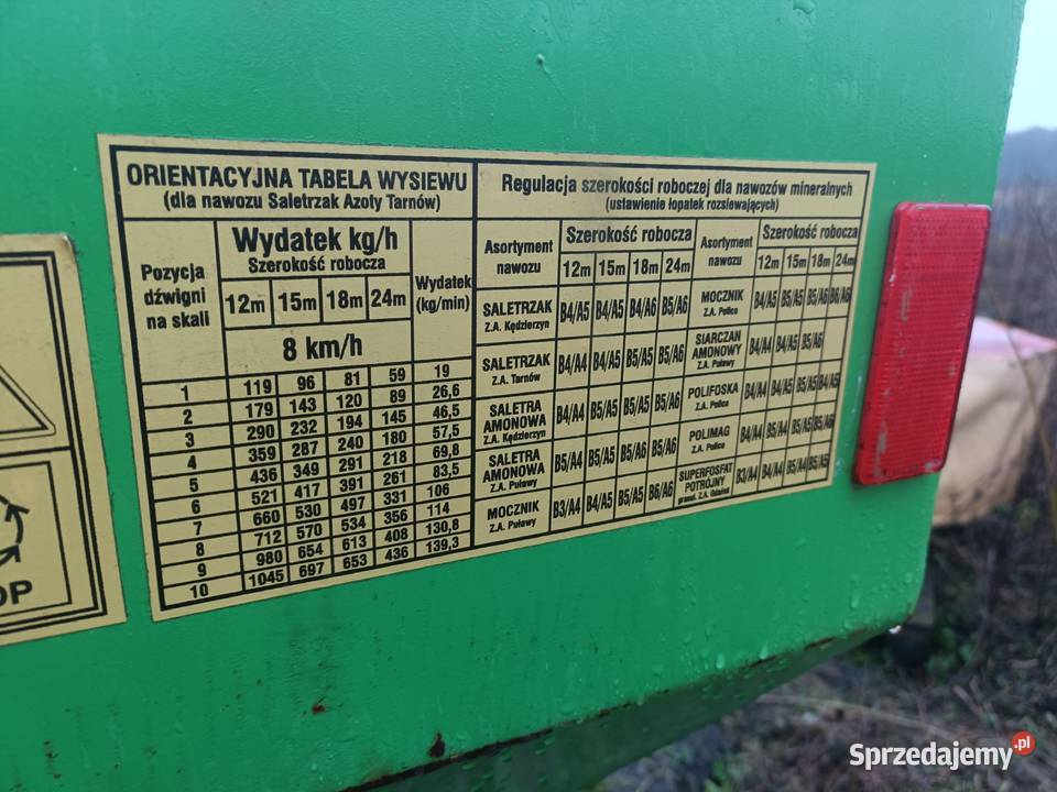 Rozsiewacz nawozów strumyk 800L w stanie sprzedam