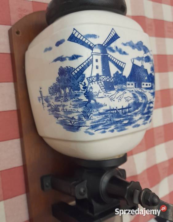 Ozdobny młynek vintage z holenderskim wiatrakiem Młynki i moździerze Kołobrzeg