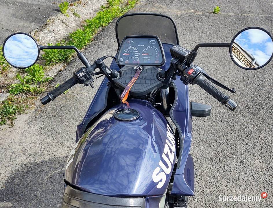 Suzuki gsx 750 es w stanie ładny klasyk benzyna Nowy Dwór Mazowiecki