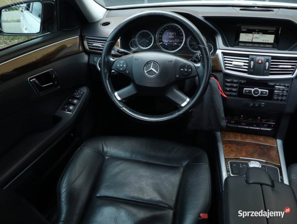 Mercedes E E 220 CDI gniazdo USB Łódź