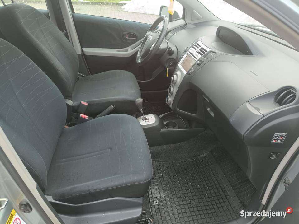 Toyota Yaris II Hatchback 5d 13 i VVTi 86 2007 wielofunkcyjna kierownica Sanok sprzedam
