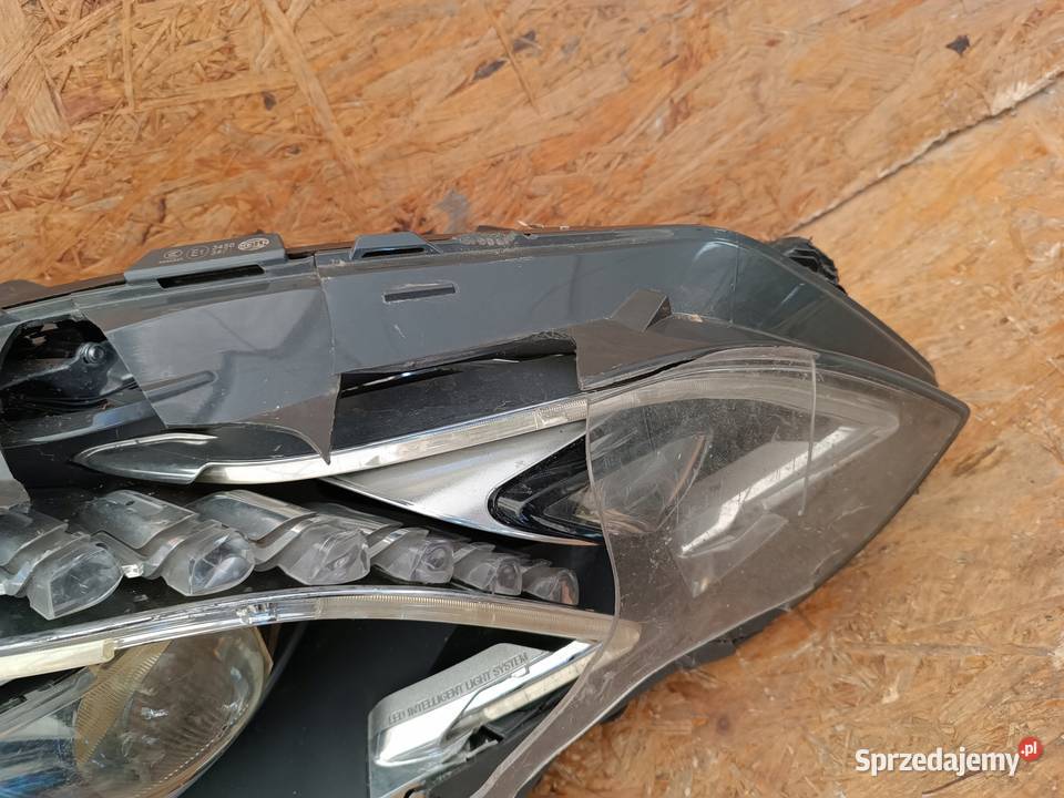 LAMPA PRAWY PRZÓD EU REFLEKTOR LED MERCEDES E osobowe Nowy Tomyśl sprzedam