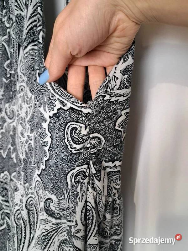 Sukienka maxi z printem paisley Rozmiar 38(M) Trąbki Wielkie