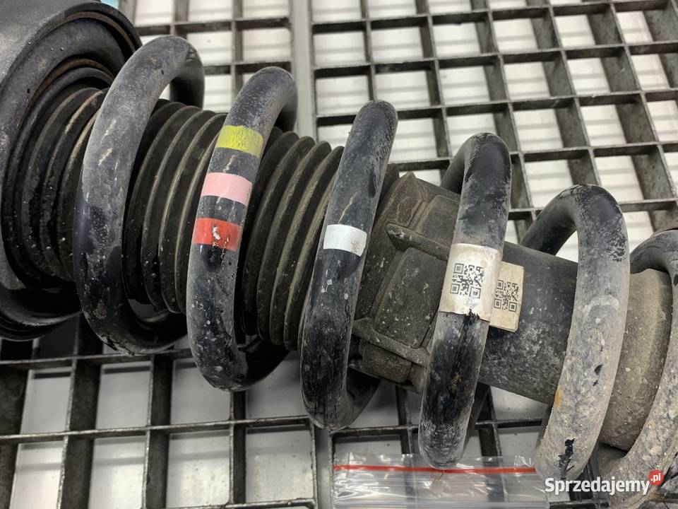 AMORTYZATOR LEWY PRZÓD ZE SPRĘŻYNĄ JAGUAR FPACE