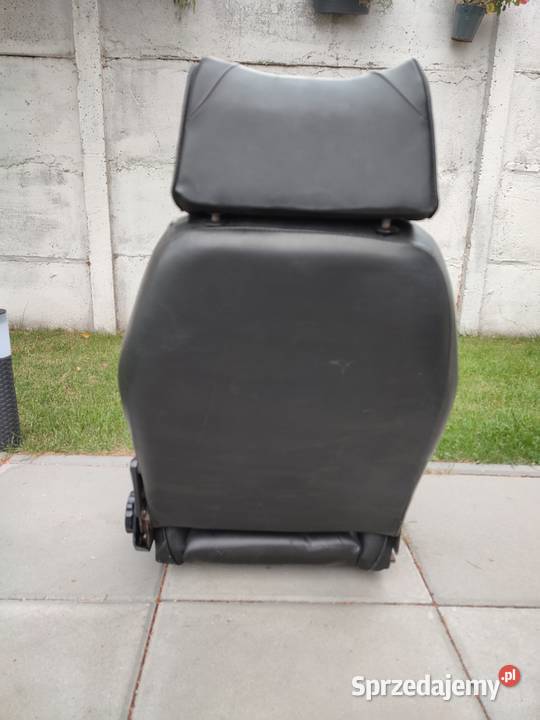 Fotel kibełkowy knig recaro Ciechocinek