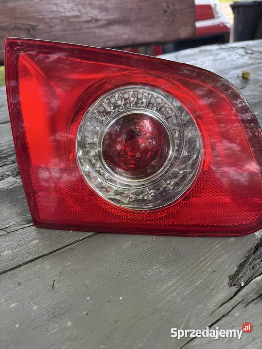 Lampa Reflektor Prawy Klapy Passat B6 Kombi Rypin