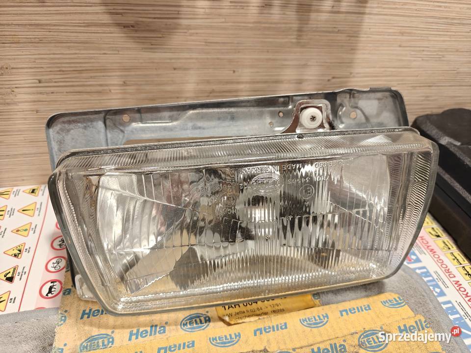 Lampa jetta mk 2 jetta 2 Nowa hella Prawa strona Lampy przednie Międzyrzecz