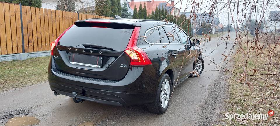 Volvo V60 Lift 20 150 D3 xenonskóranavi reflektory ksenonowe Słupno sprzedam
