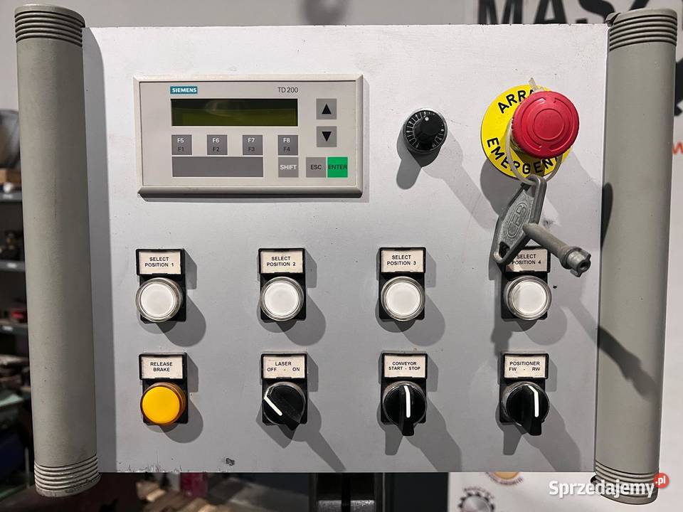 Piła taśmowarozdzielcza z posuwem VENETA Juszczyn