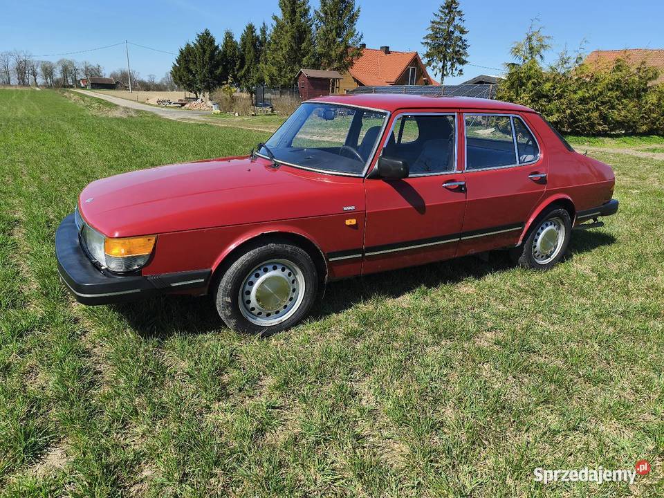 Saab 900 sedan 100KM Morąg