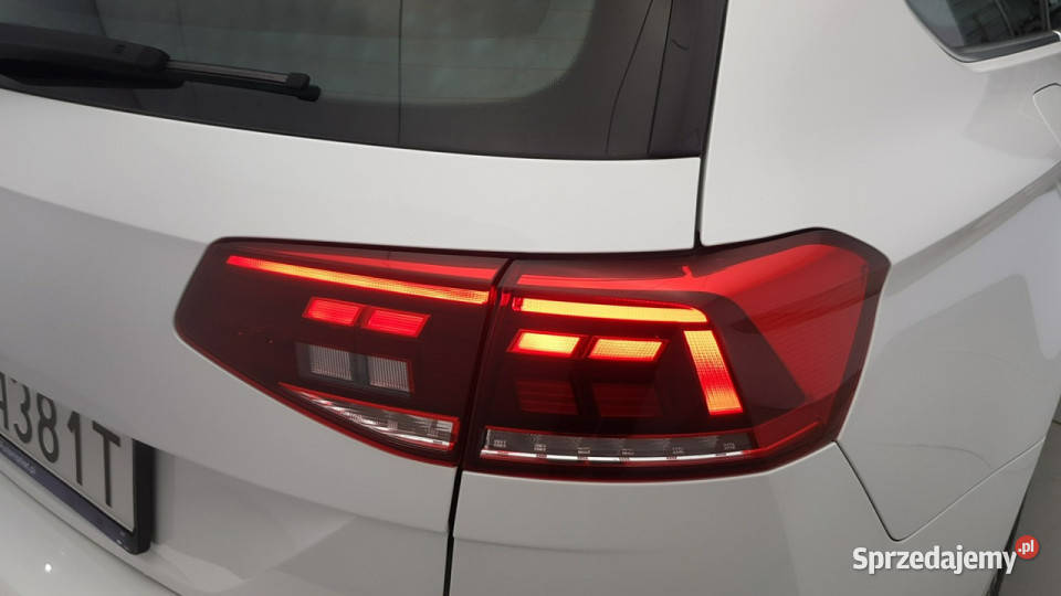 Volkswagen Passat 20 TDI Elegance DSG Z Warszawa sprzedam