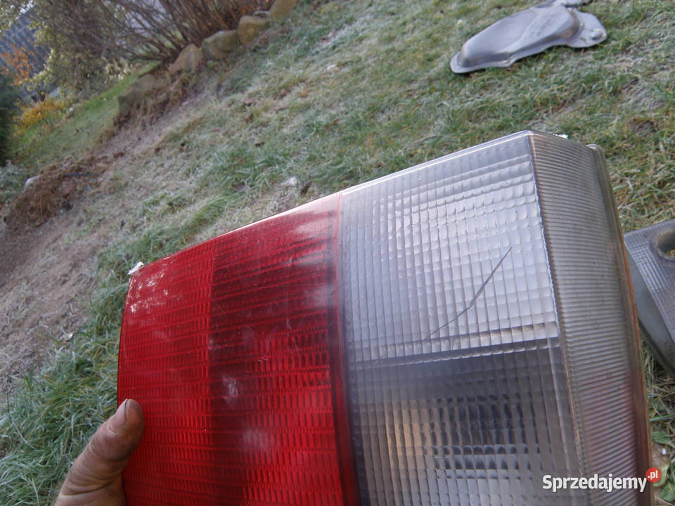 Lampa tylna prawa lewa Audi 80 B4 sedan 9094 Kraków