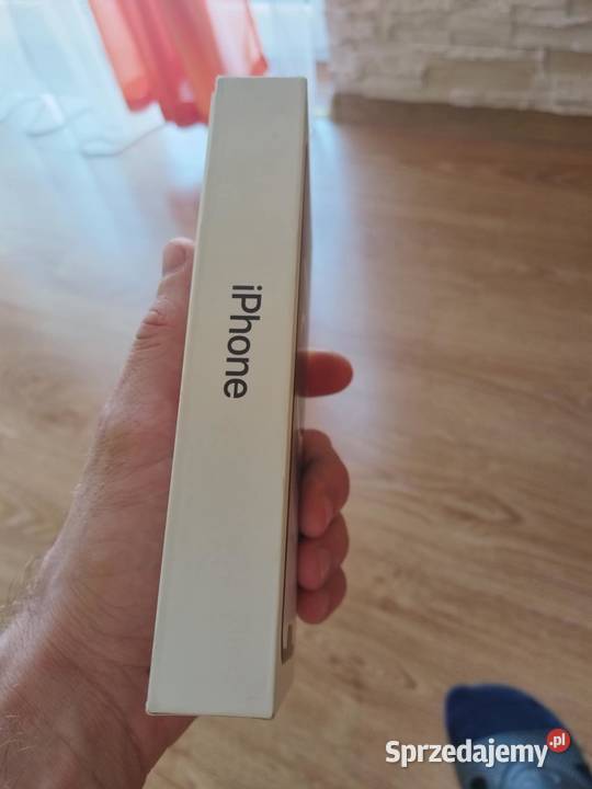 Fabrycznie nowy iPhone 16 nieużywany wypakowany