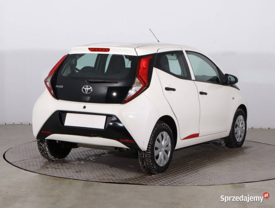 Toyota Aygo 10 VVTi 4/5 mazowieckie Piaseczno sprzedam
