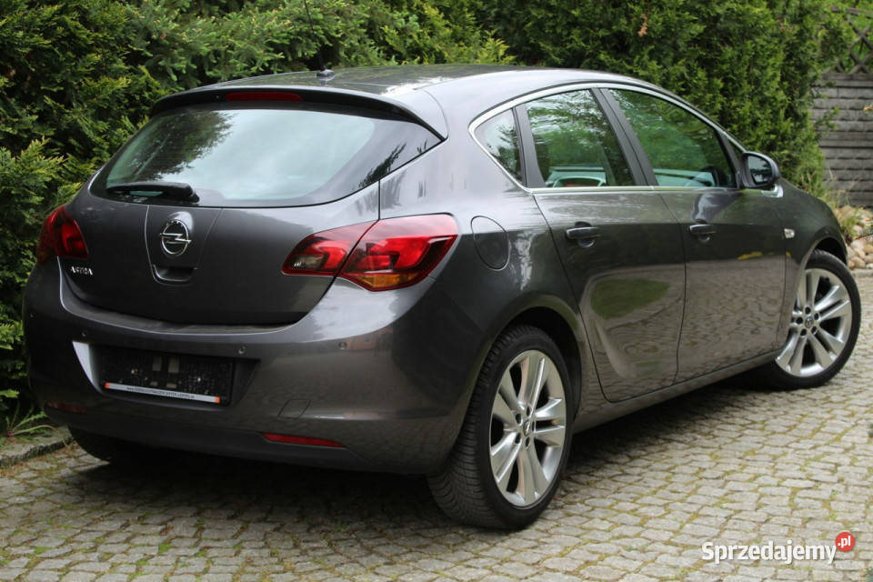 Opel Astra Benzyna 16 Bogate Wyposażenie J