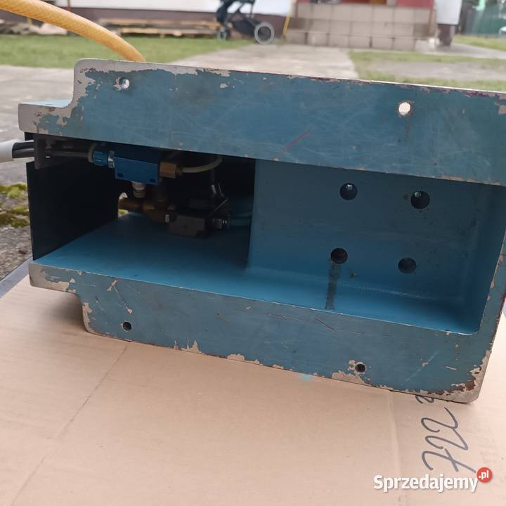 Prasa pneumatyczna AMP deutchland 15t 1500 Szamotuły sprzedam