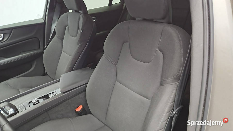 Volvo V60 B3 B Core aut Z Polskiego Salonu czujnik parkowania Warszawa