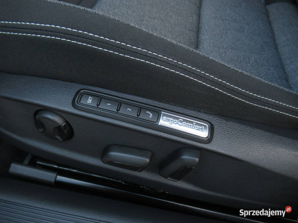 Volkswagen Passat BEZSZKODOWY Matrix LED Pamięci Warszawa