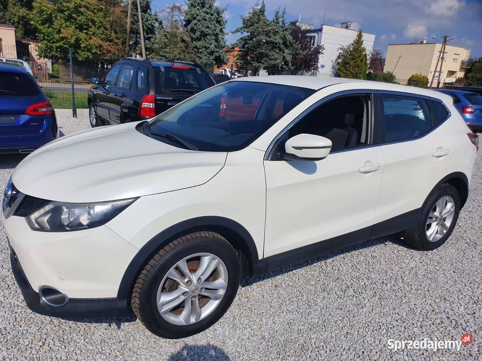 Sprzedsm nissana qasshqaia Września