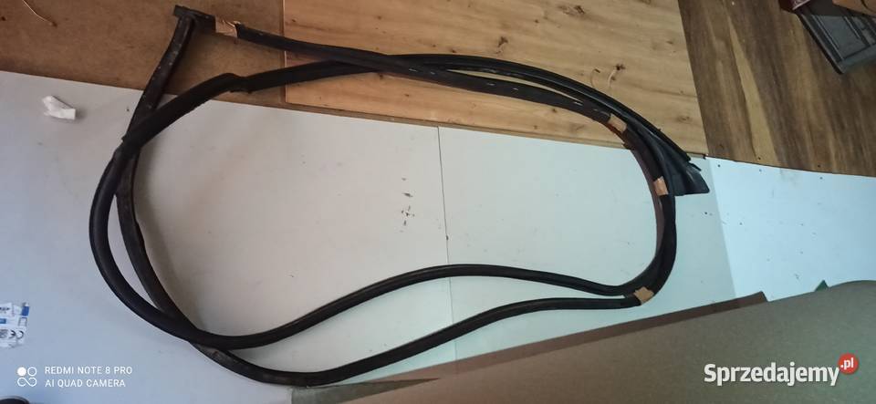 bmw e46 coupe uszczelki drzwi stan sredni czarne śląskie Imielin sprzedam