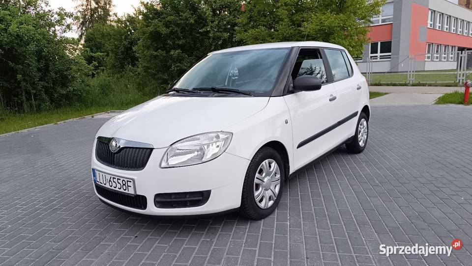 Skoda fabia 12 MPI klima niski przebieg biała