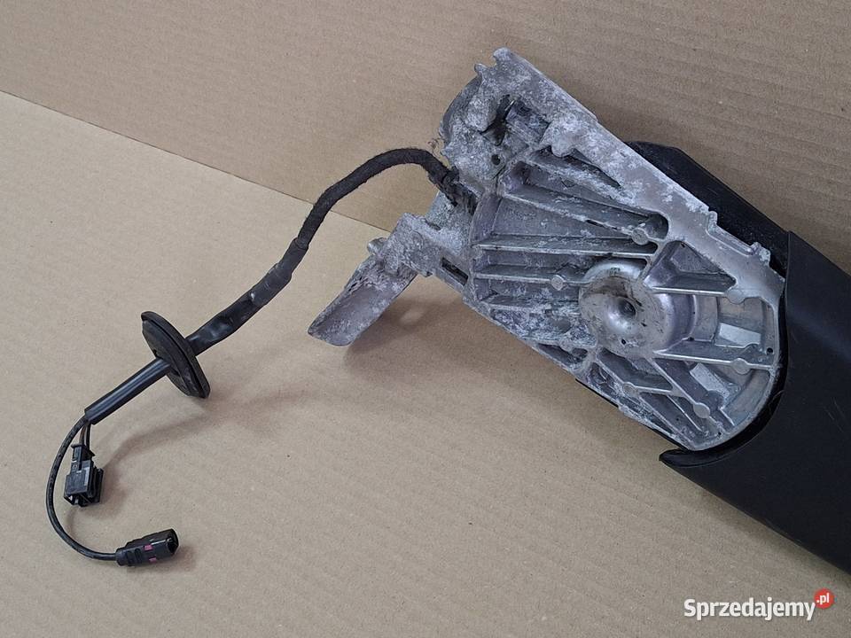 MERCEDES ACTROS MP4 MP5 KAMERA PRAWA LUSTERKO Bieleń