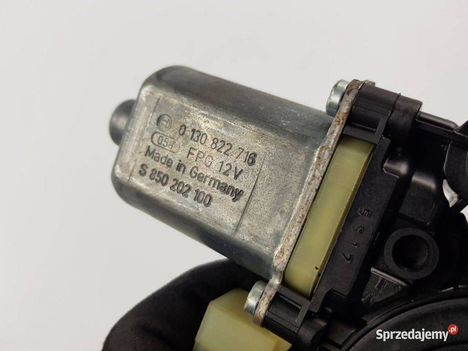 SILNICZEK SZYBY PP 5Q0959802B OCTAVIA III Lipno