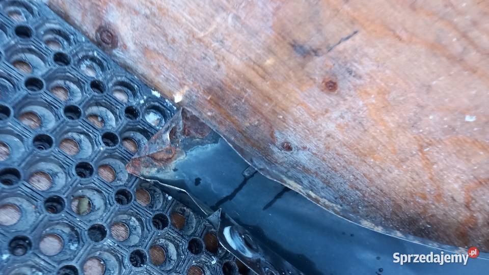 VW TOURAN I CADDY II I BŁOTNIK PRZÓD PRAWY LC9Z Zbierkowo sprzedam