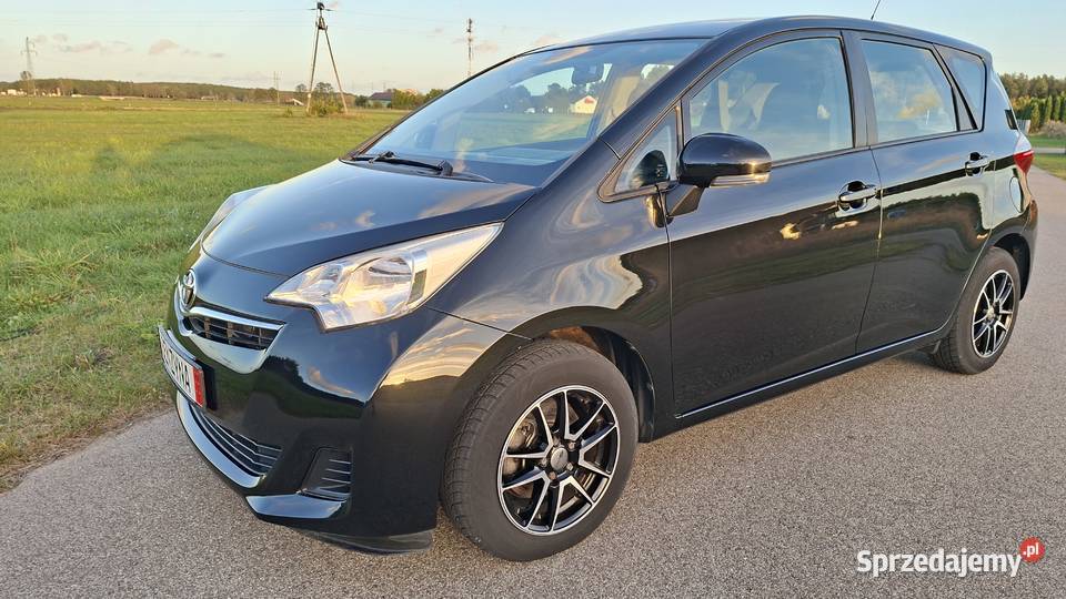 Toyota versos 13 benzyna 99kamera cofania Verso S Samochody osobowe Kolno