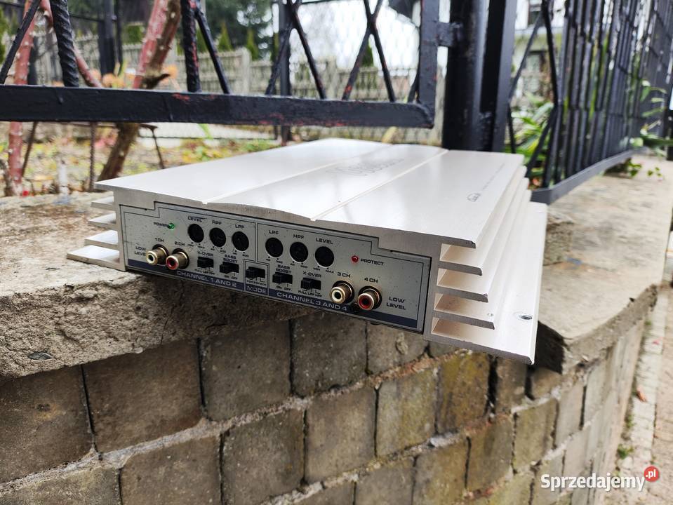 Wzmacniacz samochodowy 4 kanałowy Magnat Classic Niegowonice