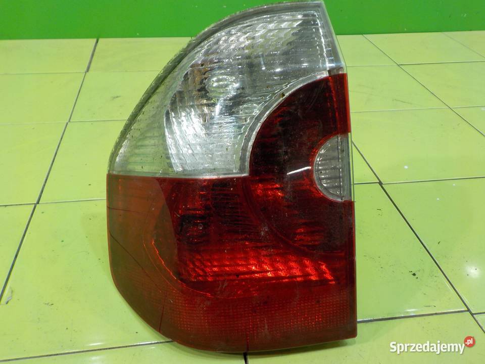 BMW X3 E83 MPAKIET 25 B 06r 5D lampa lewa tyl osobowe Suków sprzedam