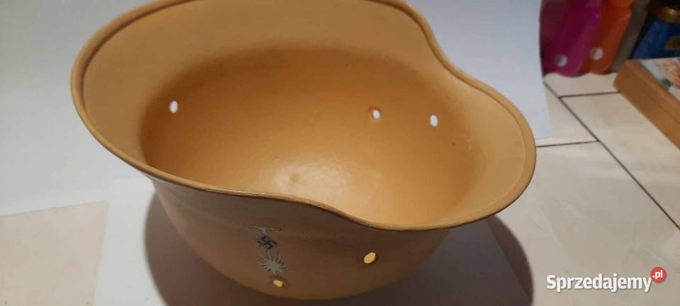 niemiecki hełm z czasów II wojny światowej M40 Warszawa