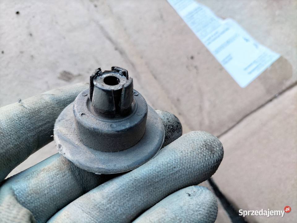 GOLF 2 JETTA 2 UCHWYT MOCOWANIE ZDERZAKA osobowe Kamień-Kolonia