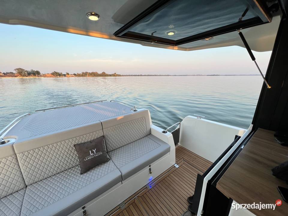 Jacht Lamdo Yachts Trawler Houseboat Mercury 60 Giżycko