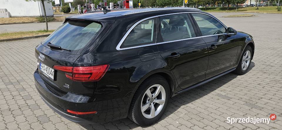 Audi A4 2016 Audi A4 B9Quattro Sport 190 światła przeciwmgielne Częstochowa