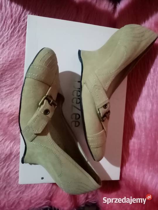 CellinaBalerinki czółenka na obcasieBeżSkóra Świdnik