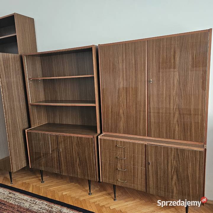 Segment Biblioteka z komodą vintage PRL na Oświęcim