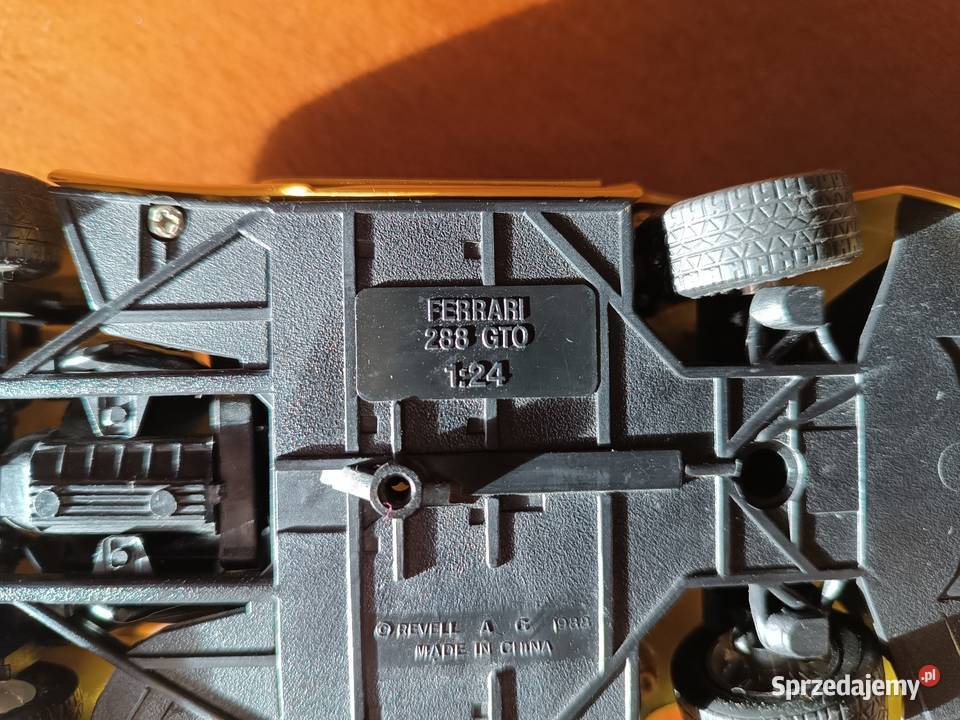 Model samochodu Ferrari 288 GTO Scala 124 Stan sprzedam