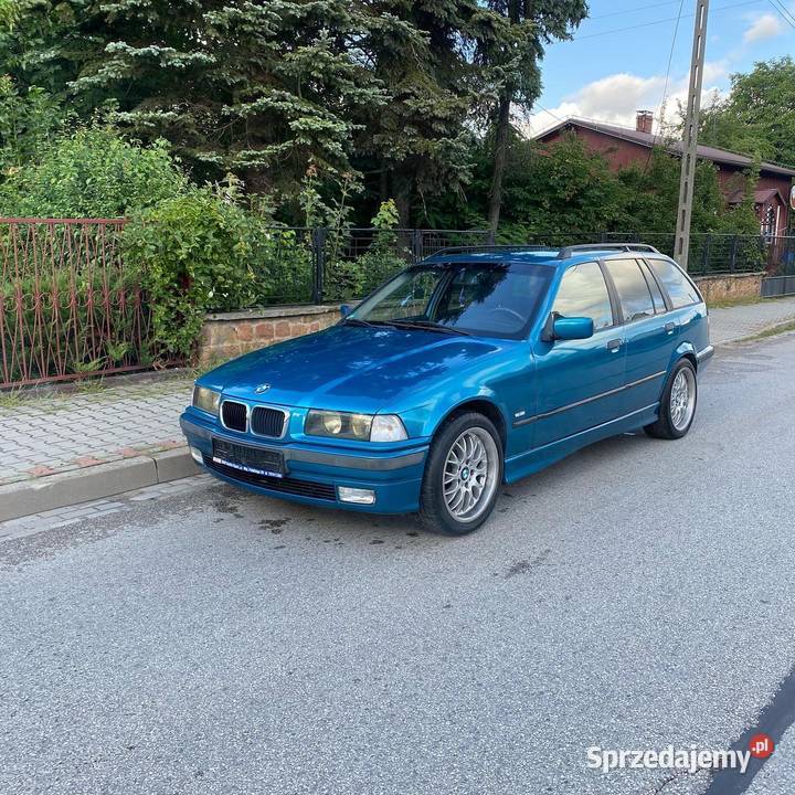 BMW e36 318i touring individual atlantis blue 120KM świętokrzyskie