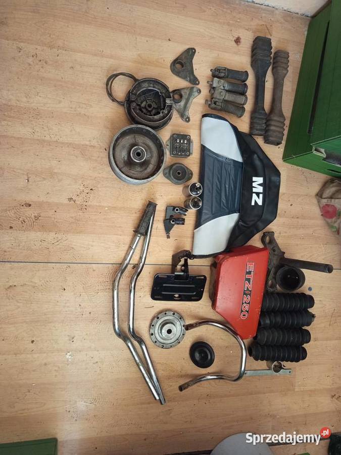 MZ ETZ przód pod tarczę z półkami Motocykle na części Chełm sprzedam