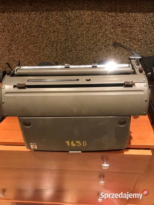 stara maszyna do pisania Łódź