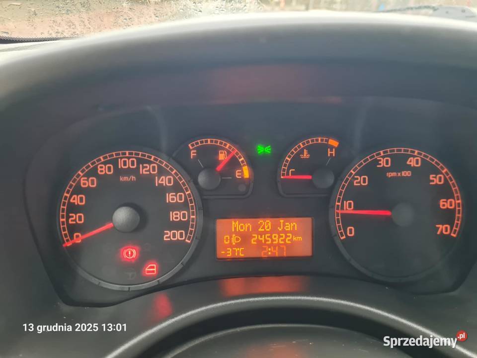 FIAT PUNTO ładny z klimą 2003r nieuszkodzony Grajewo sprzedam
