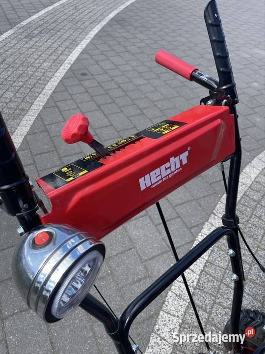 Zamiatarkoodśnieżarka HECHT Szczytno